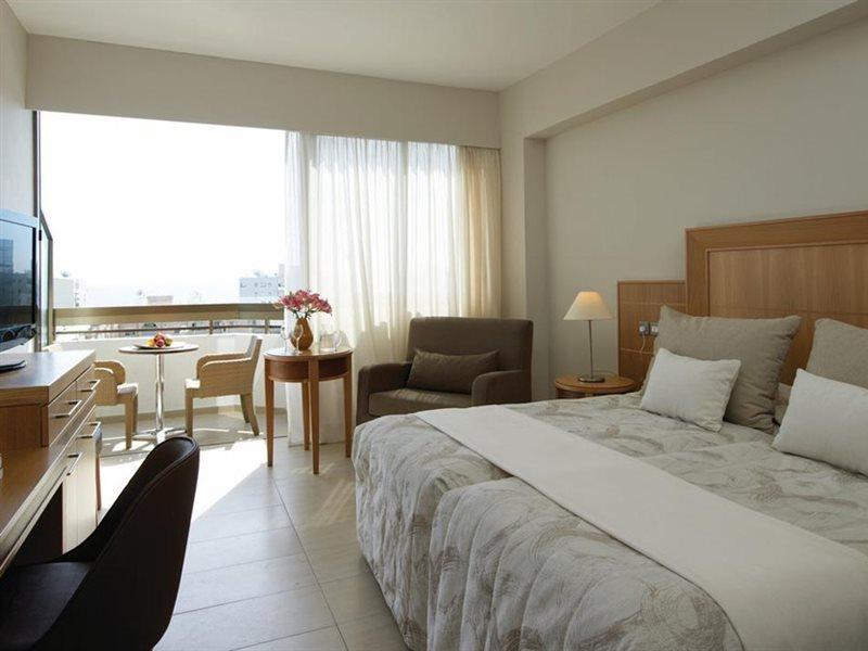Atlantica Oasis Hotel Limasol Dış mekan fotoğraf