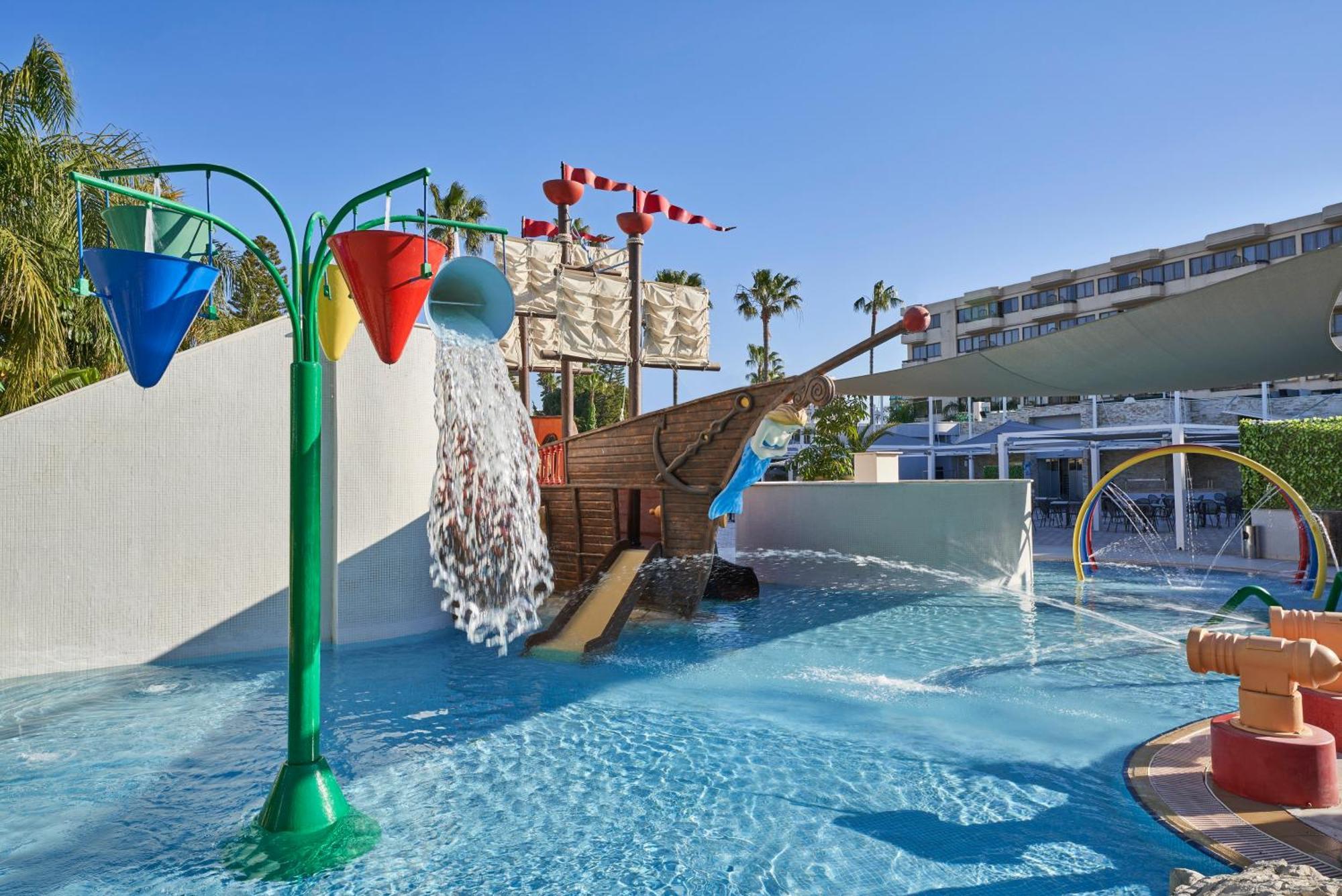 Atlantica Oasis Hotel Limasol Dış mekan fotoğraf